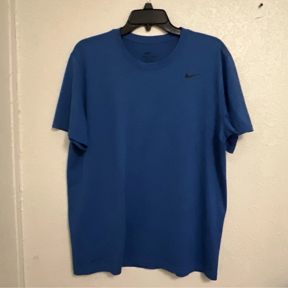 Nike Blue Short Sleeve Tee large